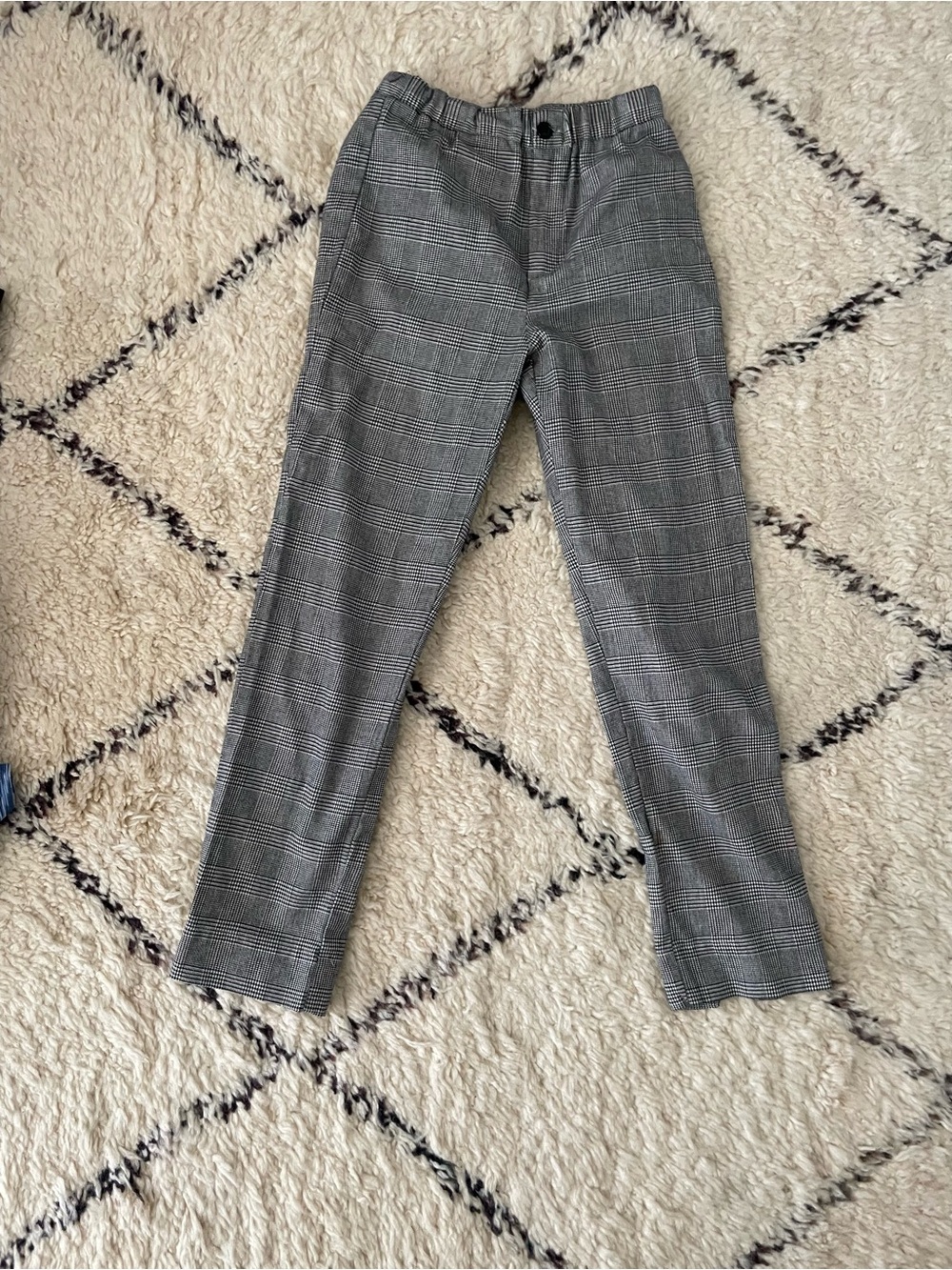 Brandy Melville Black & Gray Glen Plaid Straight Leg Pants